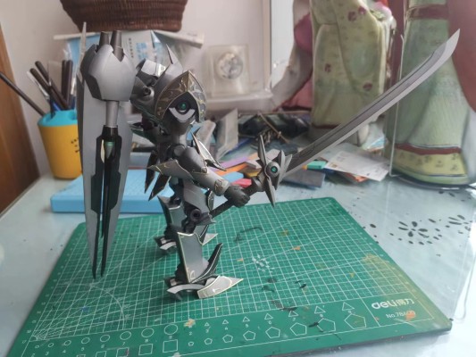 MODEROID   “灰之骑神”瓦利玛