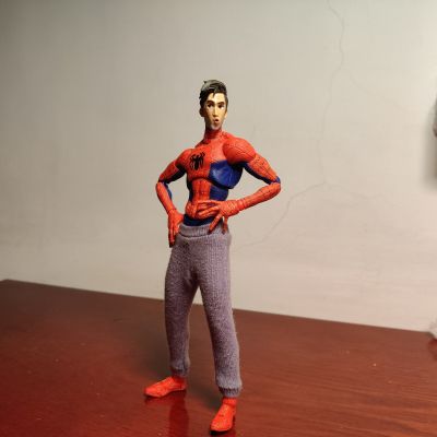 MAFEX 编号107  蜘蛛侠 (迈尔斯·莫拉莱斯)