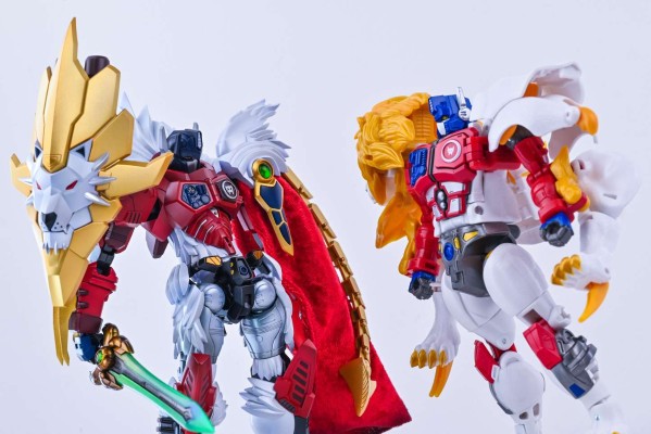 变形金刚传世系列 TL-25 白狮擎天柱