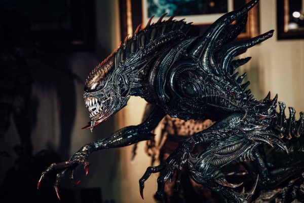 PMDHAL-05 异形大战铁血战士: 第三次世界大战 獠牙外星人 Bonus版