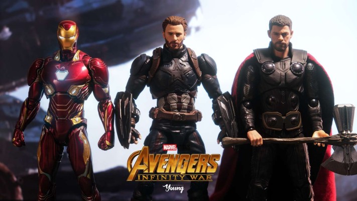 MAFEX 编号136 复仇者联盟4：终局之战 钢铁侠 85号装甲