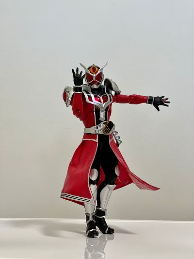 S.H.Figuarts(真骨雕制法)  假面骑士巫骑 火焰魔龙 / 万象魔龙