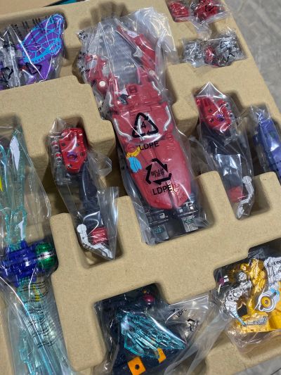 虫王战队超王者 DX超王者