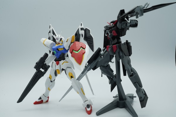 HG  机动战士高达AGE 雷吉鲁斯高达