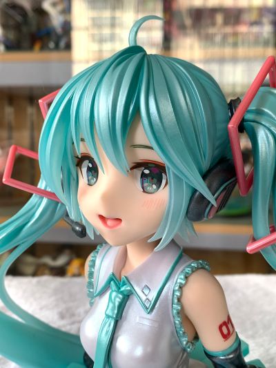 TAITO赏 初音未来39纪念日抽奖活动 终极快乐奖 初音未来胸像 终极快乐奖配色（原画师：藤原）