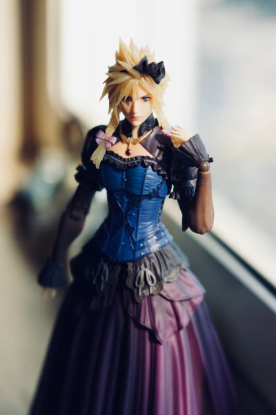 PLAY ARTS改 最终幻想7 重制版 克劳德·斯特莱夫 - 礼服 -