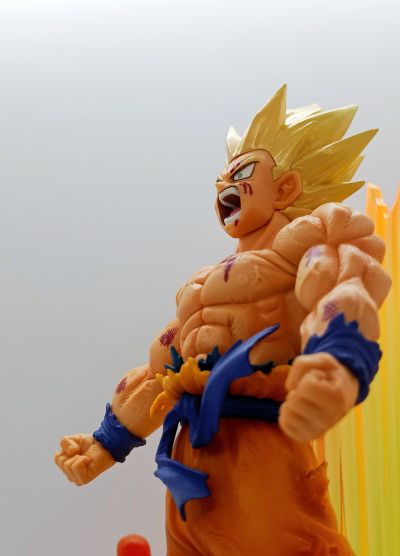 FiguartsZERO [超激战] 龙珠Z 超级赛亚人 孙悟空 你还敢提小林!!!!!