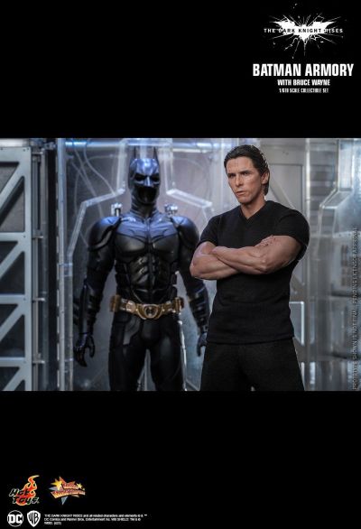 MMS702 蝙蝠侠战衣柜+布鲁斯·韦恩