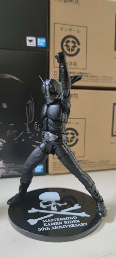 mastermind JAPAN x 假面骑士50周年纪念合作 S.H.Figuarts(真骨雕制法) 假面骑士新1号 黑色