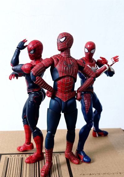 S.H.Figuarts  蜘蛛侠：英雄无归 好邻居蜘蛛侠