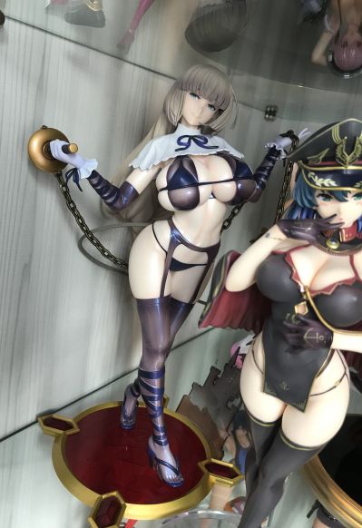 爆弹女孩 赛比娅·贝尔蒙特