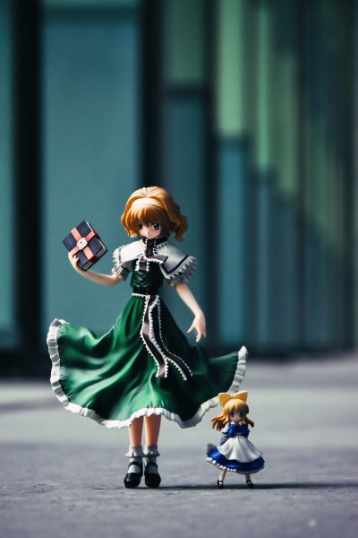 东方Project 1/8 七色の人形遣い 爱丽丝・玛格特罗依德 Forest Green ver. Limited Edition