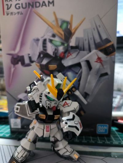 SD高达 EX-Standard 机动战士高达 逆袭的夏亚 RX-93 ν高达