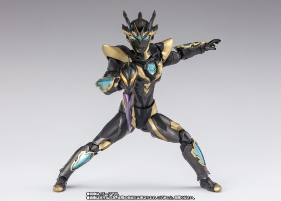 S.H.Figuarts 奥特银河格斗 命运的冲突 泽塔奥特曼 迪斯西姆天爪