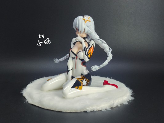 崩坏3rd 琪亚娜.卡斯兰娜 白练