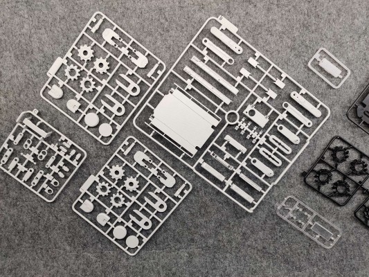 流浪地球2 多功能全地形运输机械狗 笨笨模型