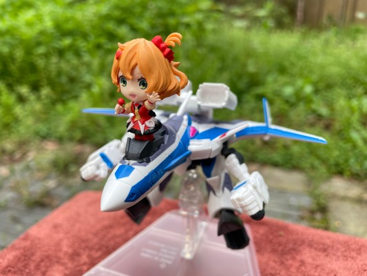 TINY SESSION 超时空要塞DELTA VF-31J 齐格飞（疾风机）+芙蕾雅