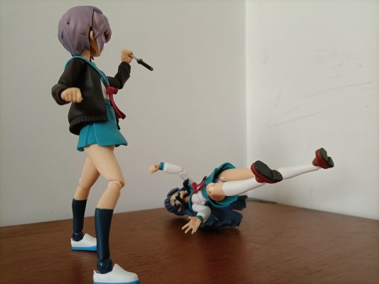 figma#023 凉宫春日的忧郁 朝仓凉子 校服