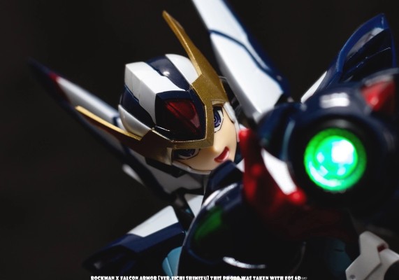 RIOBOT 洛克人X 洛克人艾克斯 猎鹰装甲Ver. EIICHI SHIMIZU