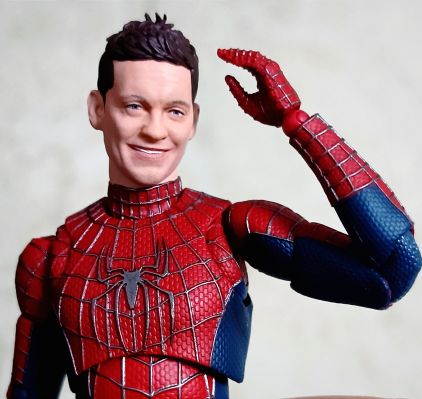 S.H.Figuarts  蜘蛛侠：英雄无归 好邻居蜘蛛侠