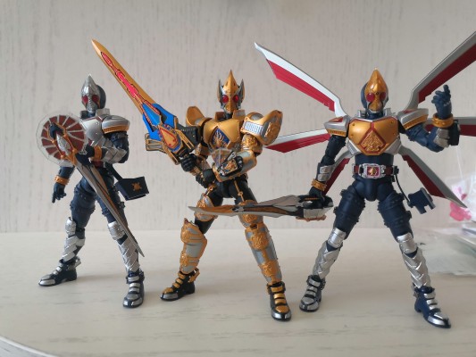 S.H.Figuarts  假面骑士剑 国王形态