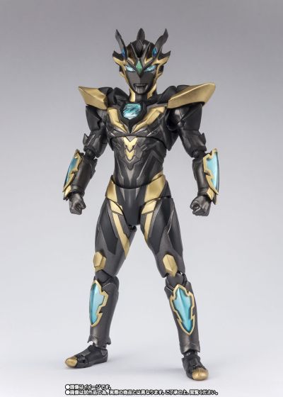 S.H.Figuarts 奥特银河格斗 命运的冲突 泽塔奥特曼 迪斯西姆天爪