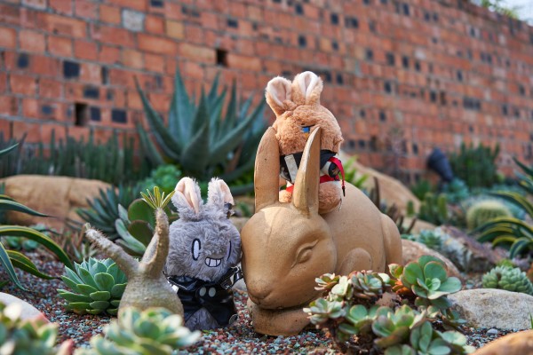 第一次带手办外拍，还是团建活动。