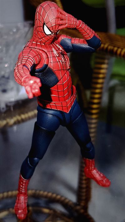 S.H.Figuarts  蜘蛛侠：英雄无归 好邻居蜘蛛侠