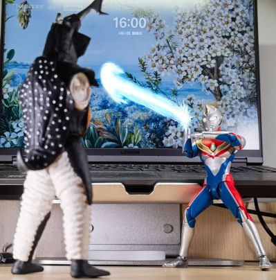 S.H.Figuarts（真骨雕制法） 戴拿奥特曼 闪亮型