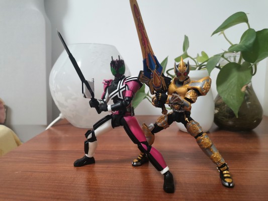 S.H.Figuarts  假面骑士剑 国王形态