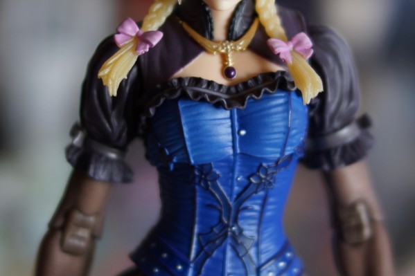 PLAY ARTS改 最终幻想7 重制版 克劳德·斯特莱夫 - 礼服 -