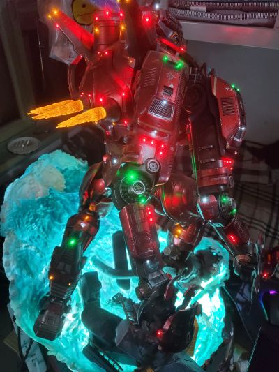 环太平洋:雷霆再起 暴风赤红