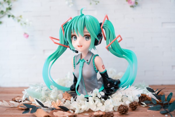 TAITO赏 初音未来39纪念日抽奖活动 A奖 初音未来胸像（原画师：藤原）