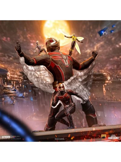 蚁人与黄蜂女：量子狂潮 蚁人 与 黄蜂女