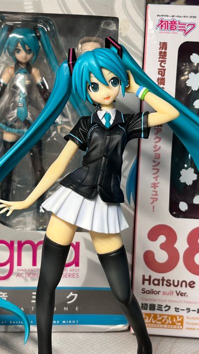 Happyくじ VOCALOID 初音未来 FamilyMart ver.