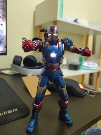 DLX  漫威 无限传奇 钢铁爱国者