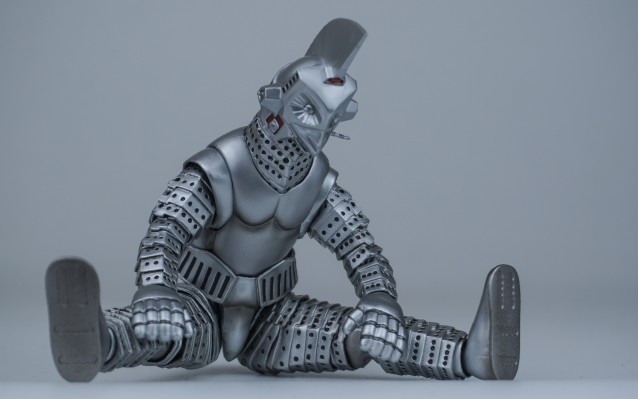 S.H.Figuarts 泽塔奥特曼 怪兽应对特殊空降机甲2号机 乌英达姆