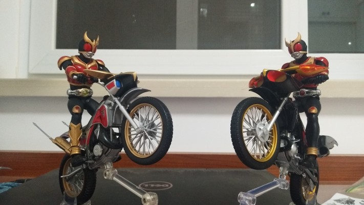 S.H.Figuarts 假面骑士空我 跃动追踪摩托2000