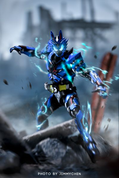 S.H.Figuarts 假面骑士零一 外传 假面骑士巴尔坎与瓦尔基里 假面骑士巴尔坎 孤狼