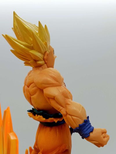 FiguartsZERO [超激战] 龙珠Z 超级赛亚人 孙悟空 你还敢提小林!!!!!