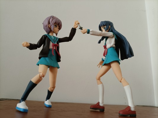 figma#023 凉宫春日的忧郁 朝仓凉子 校服