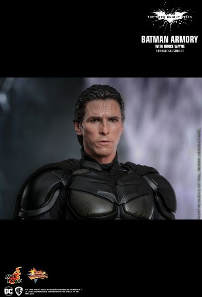 MMS702 蝙蝠侠战衣柜+布鲁斯·韦恩