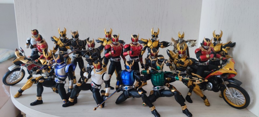 S.H.Figuarts 假面骑士空我 跃动追踪摩托2000