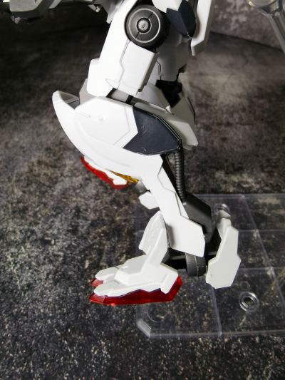 HG 1/144 机动战士高达 铁血的奥尔芬斯 ASW-G-08 巴巴托斯高达