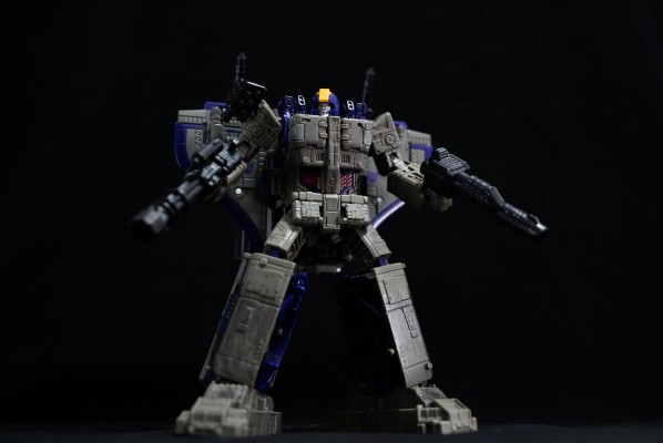 变形金刚围城系列 变形金刚 大火车