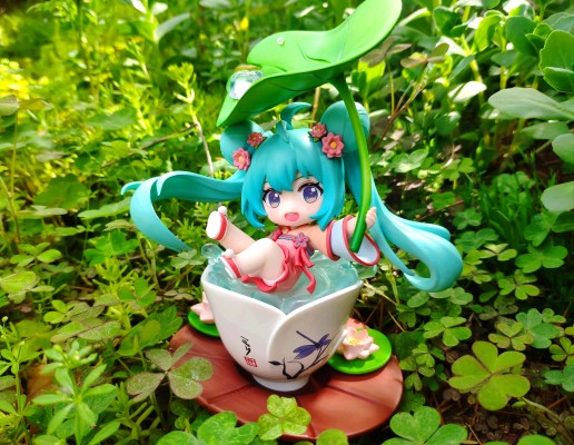 初音未来 荷塘嬉戏