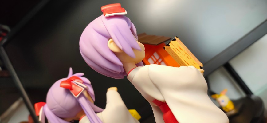 幸运星 柊 かがみ&柊司 New Year Shrine Miyazawa Ltd ver. 