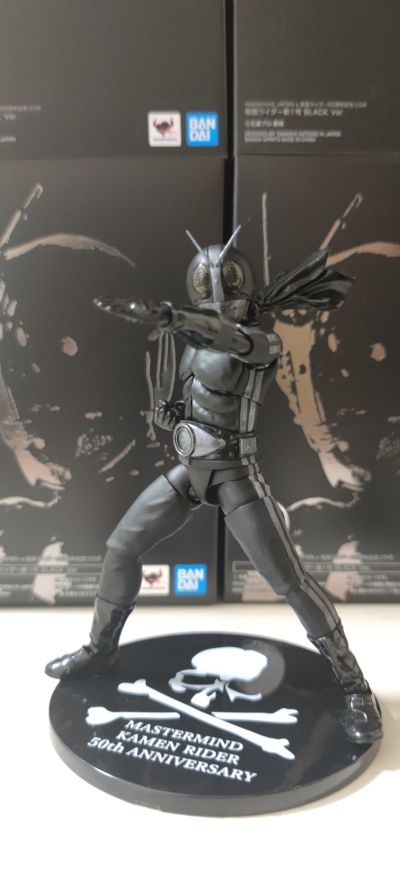 mastermind JAPAN x 假面骑士50周年纪念合作 S.H.Figuarts(真骨雕制法) 假面骑士新1号 黑色