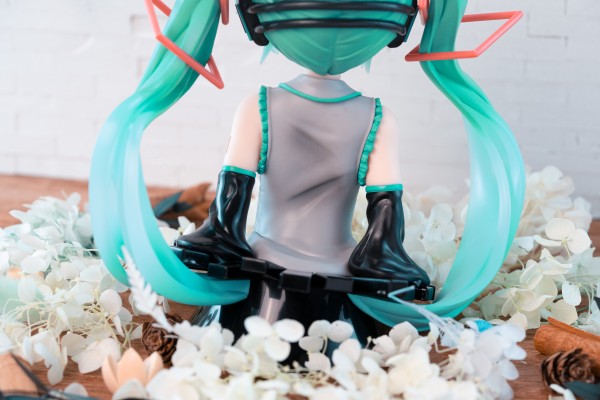 TAITO赏 初音未来39纪念日抽奖活动 终极快乐奖 初音未来胸像 终极快乐奖配色（原画师：藤原）