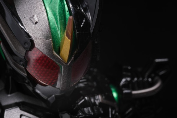 S.H.Figuarts  假面骑士亚马逊欧米伽